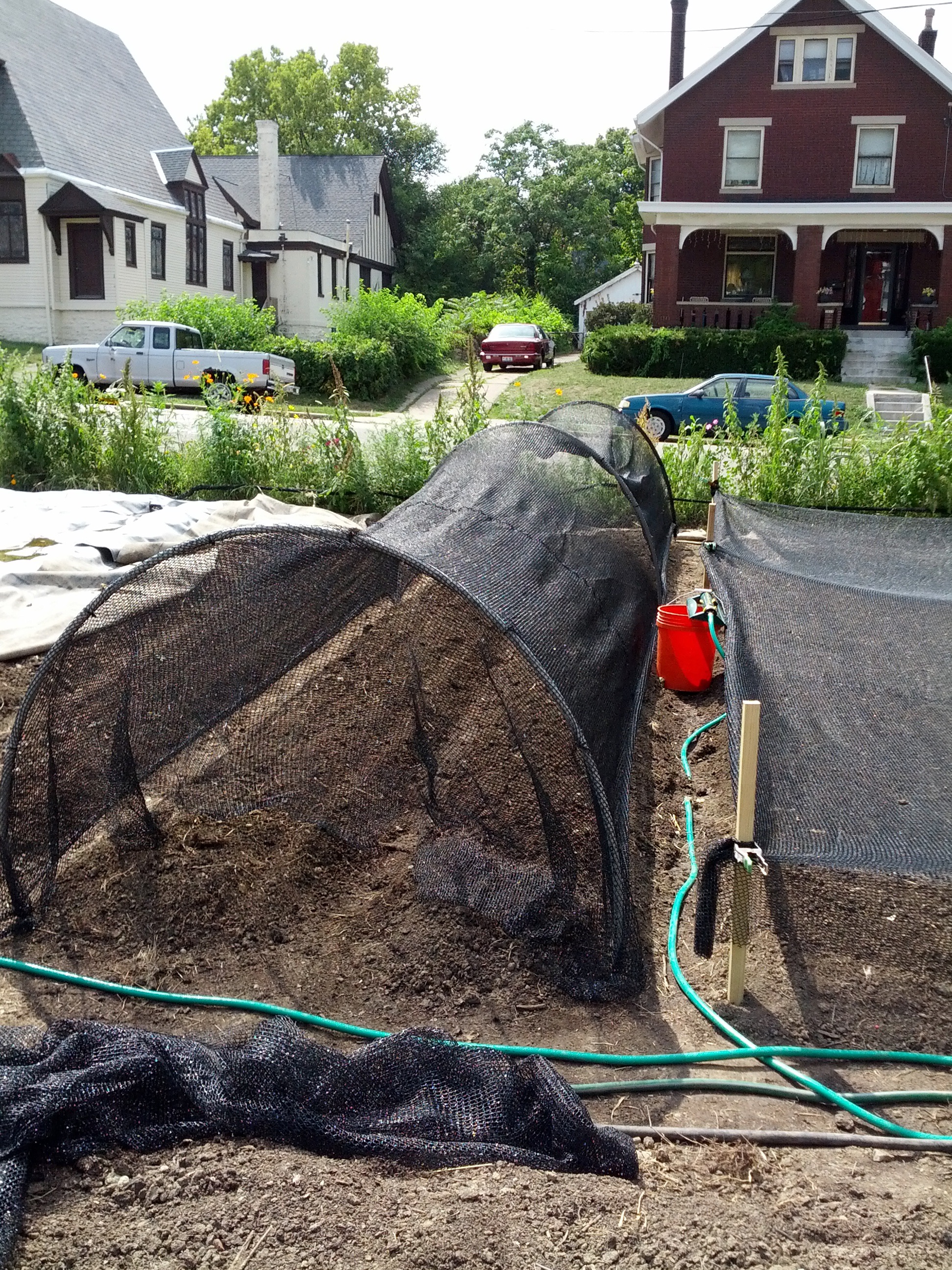 Shade cloth hoop